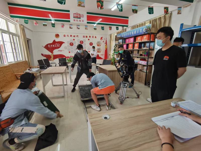 田林县广告片拍摄公司：极简主义践行者，少即是多的视觉哲学